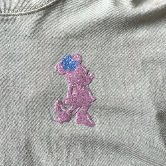 Disney Aulani Minnie Mouse Tie Dye Semi-Cropped Spirit Jersey EUC - Picture 4 of 5